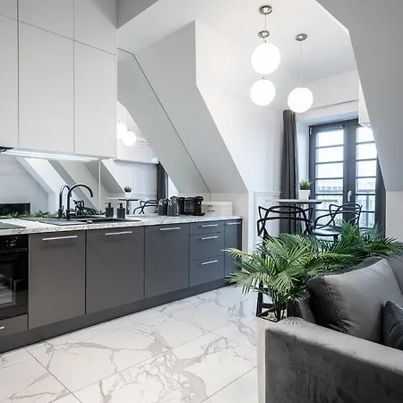 Rentplanet - Bulwar Staromiejski Апартаменты