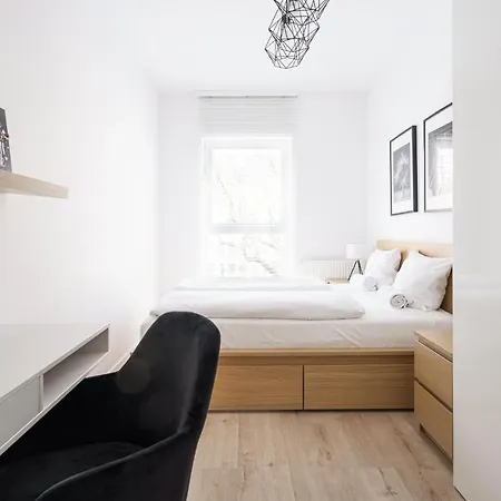 Rentplanet - Bulwar Staromiejski Διαμέρισμα *