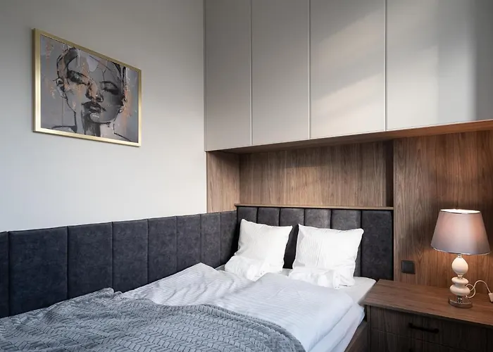 Rentplanet - Bulwar Staromiejski *